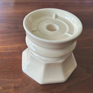 BEACON HILL Candle Holder